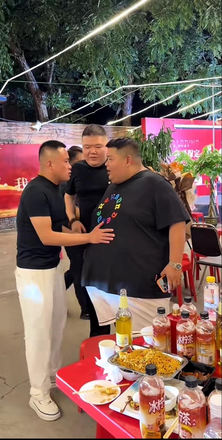 河北沧州李公子，喝了6瓶啤酒，5瓶柠檬茶，还有20个羊肉串，以及5个烤羊腰子，居