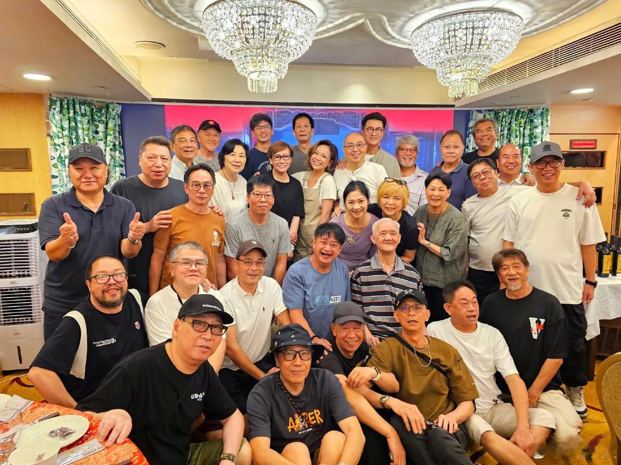 亚视经典《再见艳阳天》30周年纪念宴！一众演员重聚引回忆
5月14日，邓萃雯在个