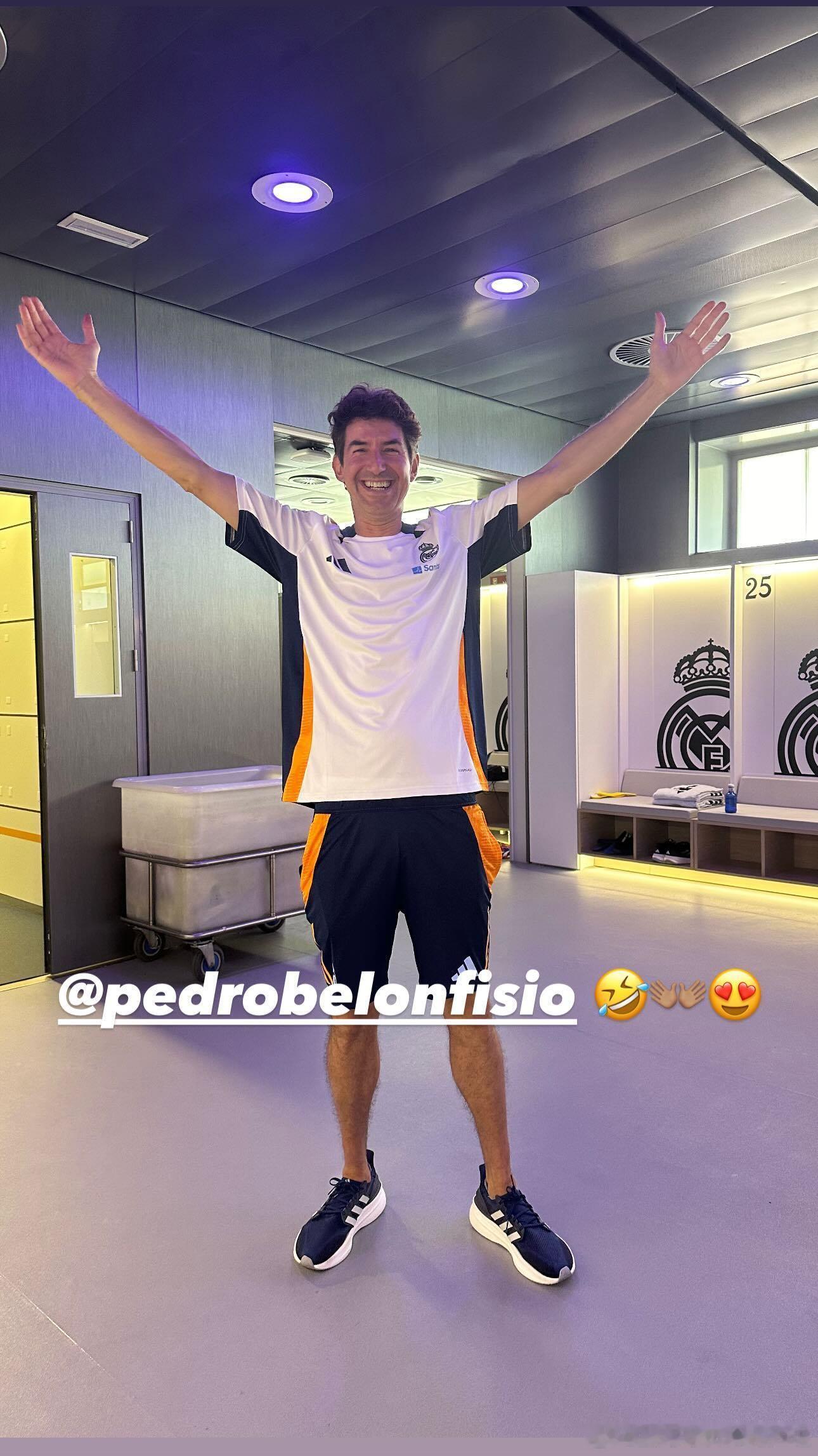 贝林厄姆: 🤣👐🏽😍 ​​​