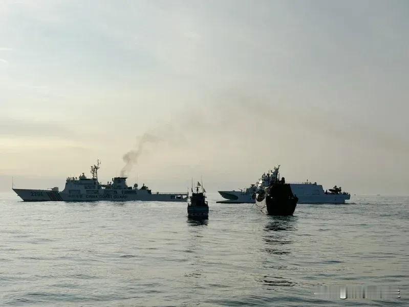 大陆海警和台湾海警对峙?

中国台湾省澎湖籍渔船“顺海发2号”昨天（24日）深夜
