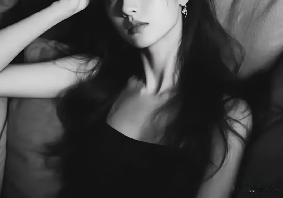 有位性学专家的研究发现：
在这些方面，
男人和女人是恰恰相反的：
1.男人是越爱