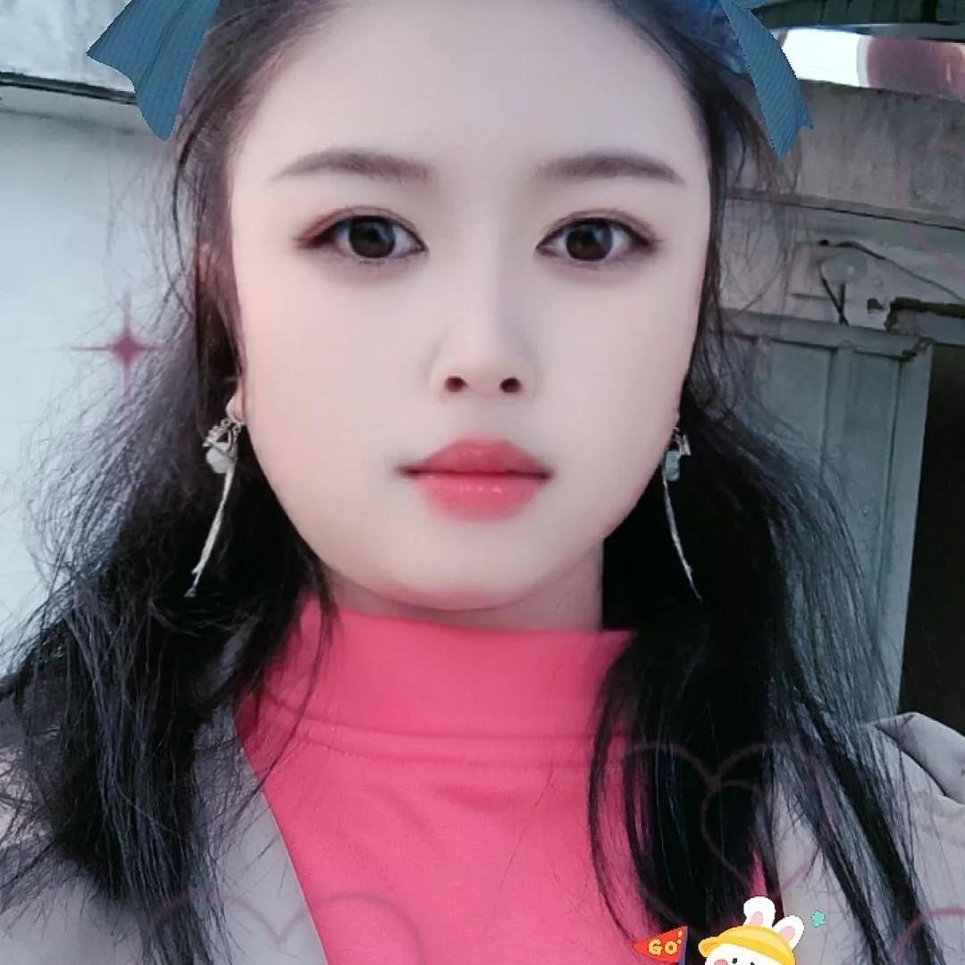 少女感十足，粉色系穿搭，甜美少女风粉嫩少女风穿搭 甜美系少女穿搭 嫩粉色系穿搭 