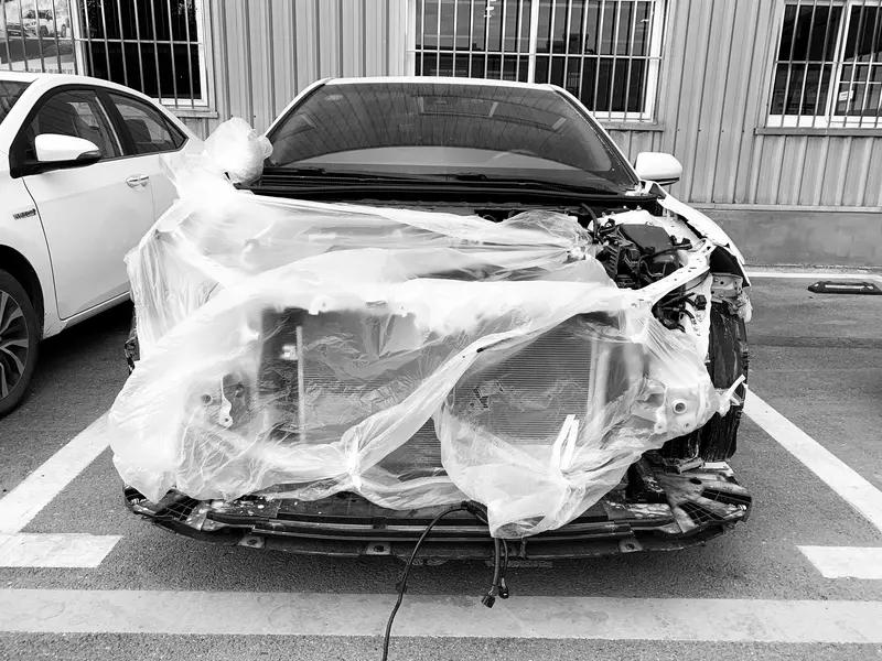 花24万买了辆二手车，竟是一辆撞死过人的“全损车”，男子与深圳某汽贸公司签订合同