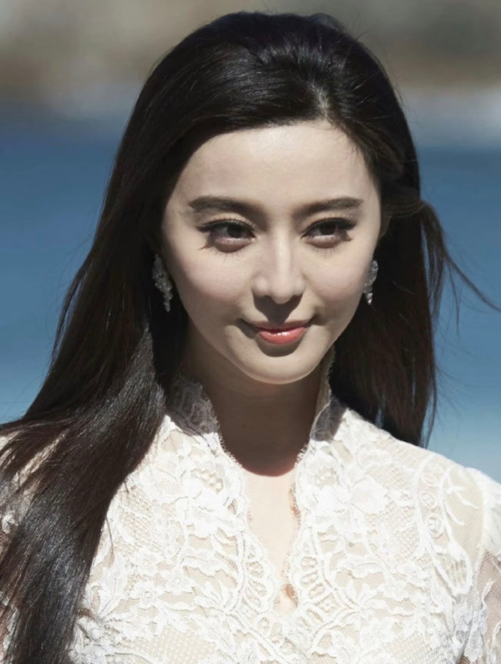 【范冰冰 Angelababy 田曦薇 迪丽热巴】一些轻松挽回顶光口碑的神级脸蛋