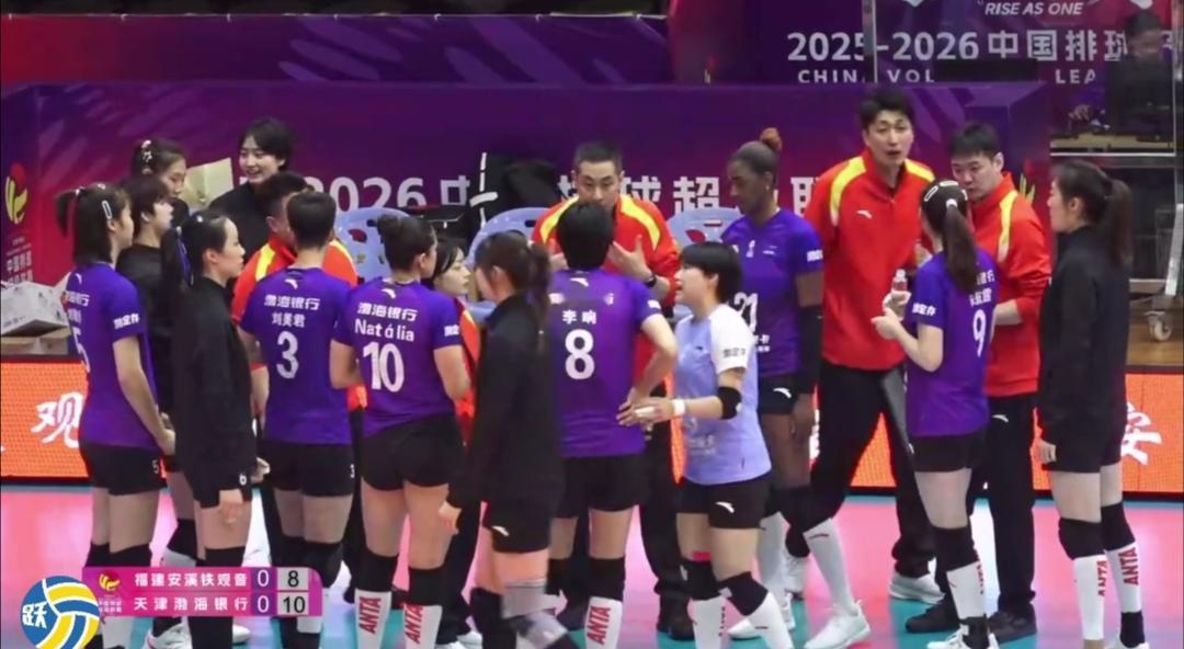 福建队鏖战五局，2：3主场负天津队！


女排超级联赛第十轮，第39场。

福建