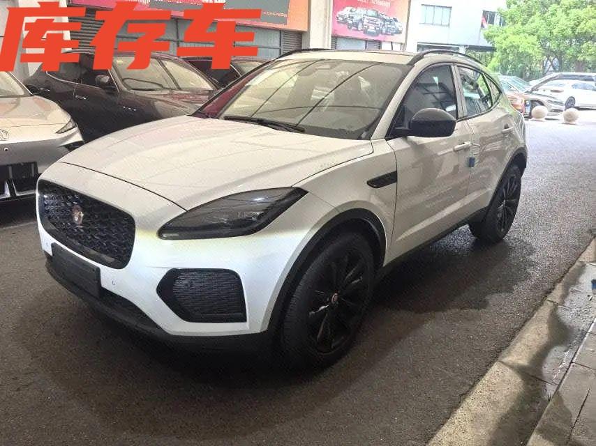 车型：捷豹 2024款 E-PACE 48V 2.0T 耀黑运动版 R-DYNA