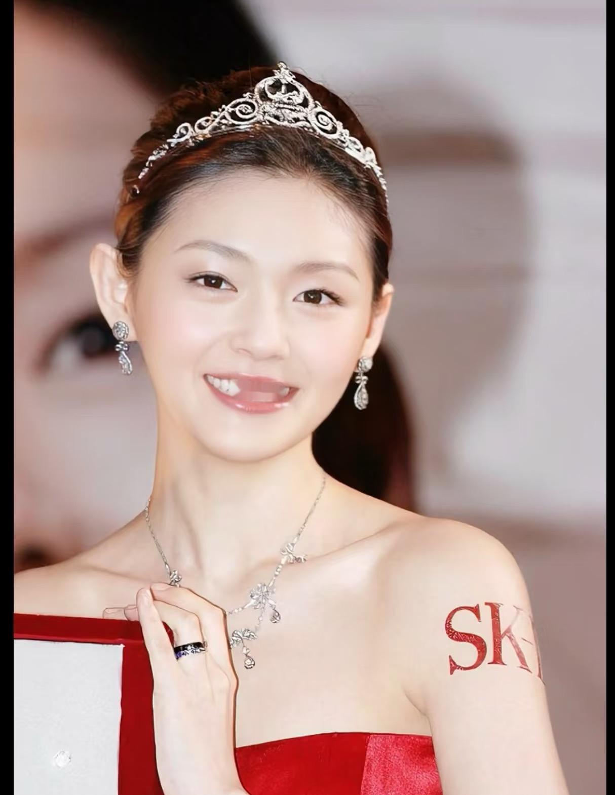 如果我是她，我绝不离婚，各玩儿各的，这样他至少不能正大光明生别的孩子。婆婆和老公