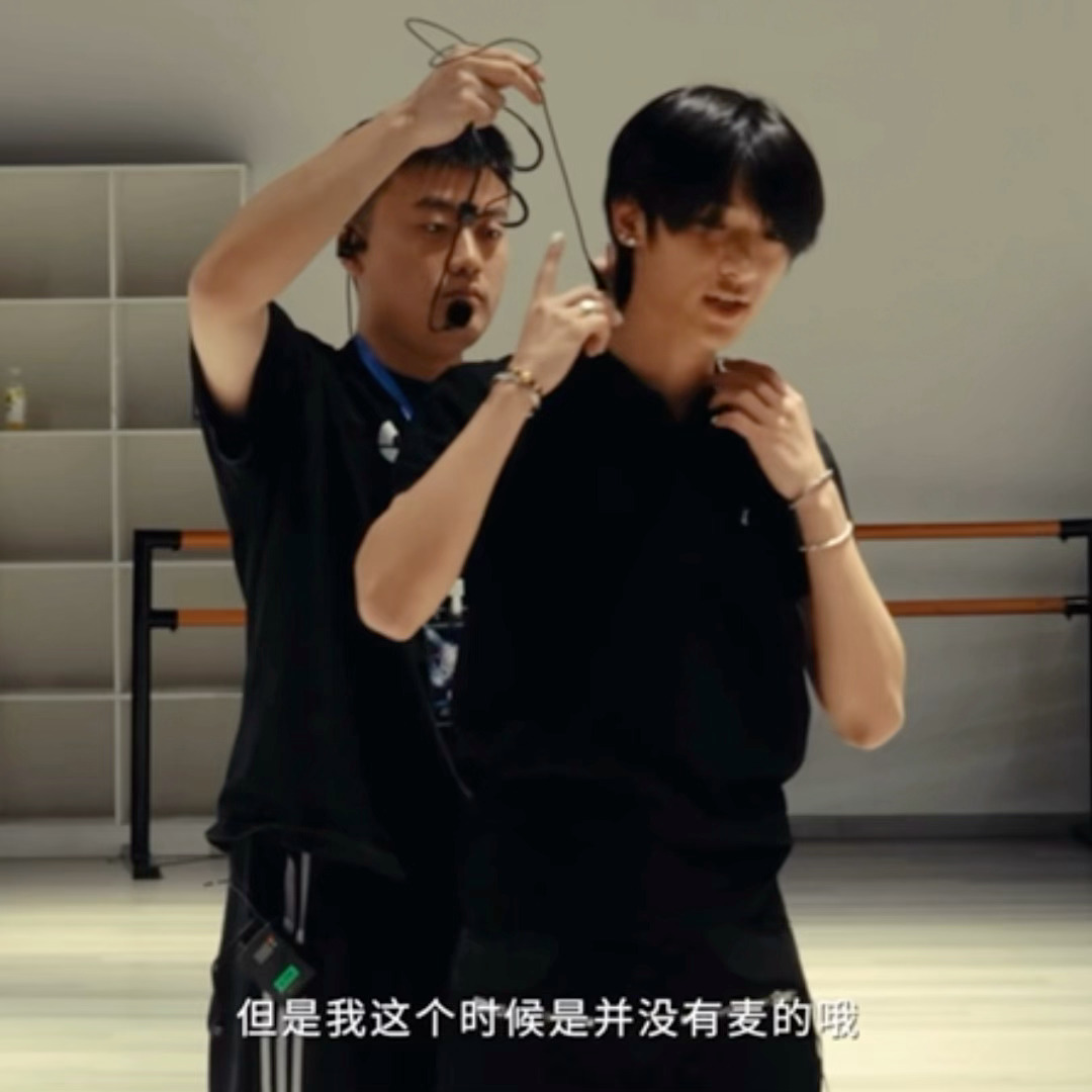 欸？（无法不被峻的语气词萌翻为张峻豪守护星愿