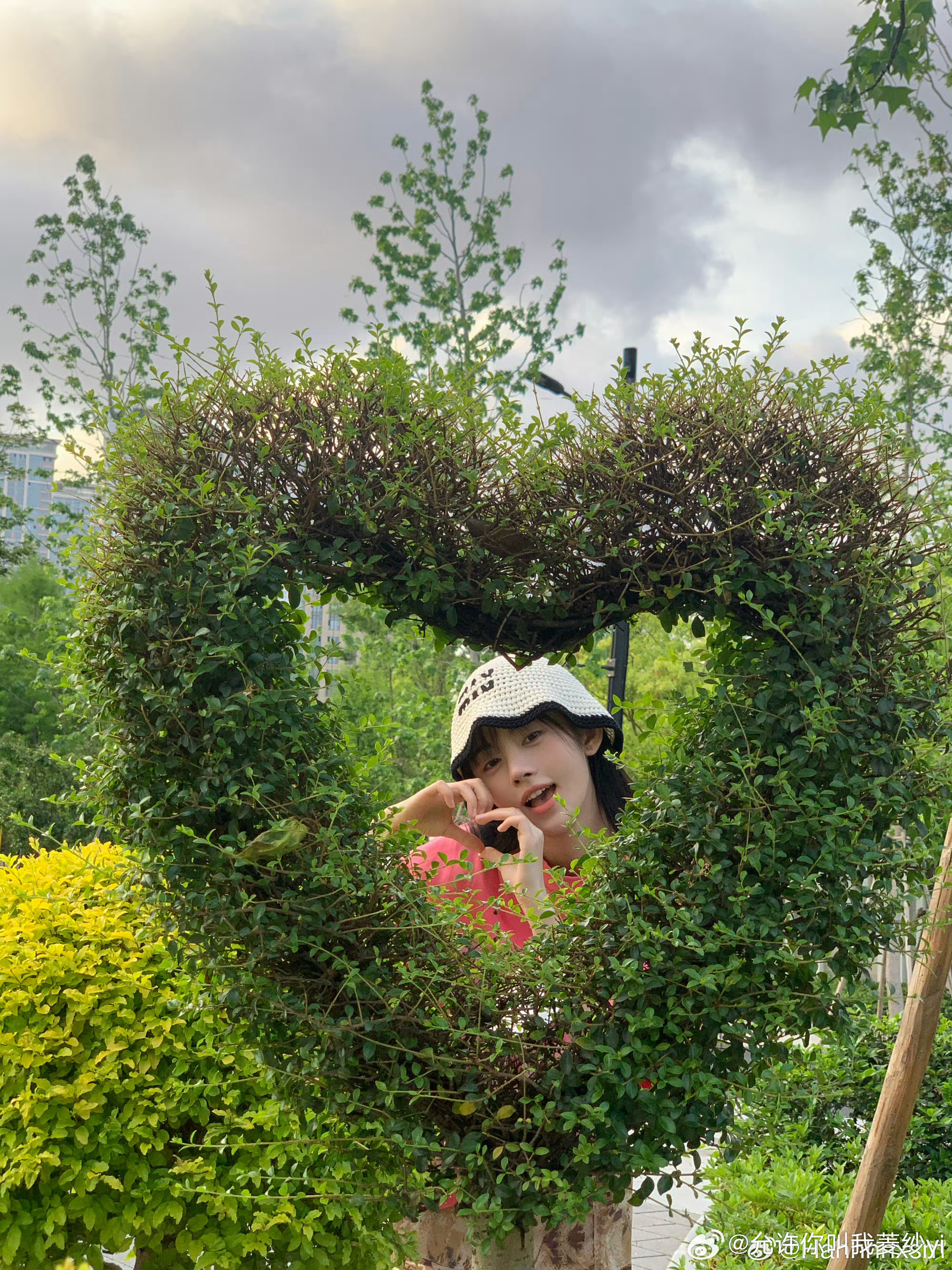 鞠婧祎[超话] jjy鞠婧祎万花世界jjy鞠婧祎于是 我成为了你的叹息眼泪路的痕