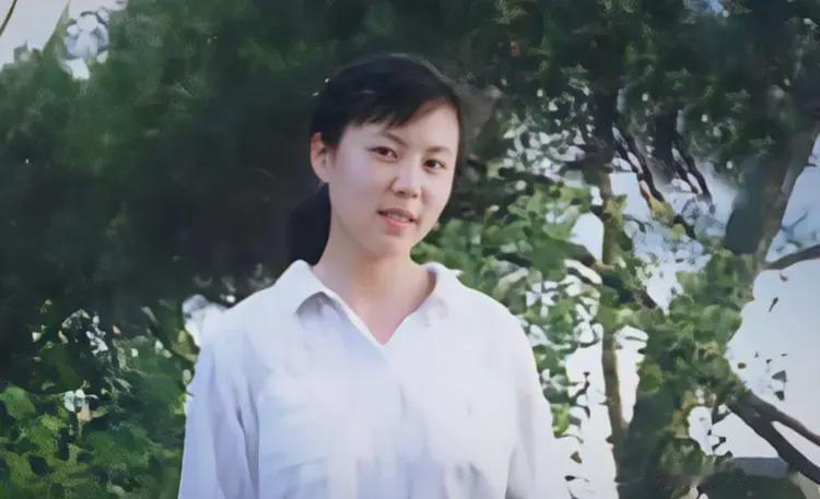 孙释颜（原名孙维）
 
她是孙越崎次子孙大武的女儿，也是朱令铊中毒案的核心嫌疑人