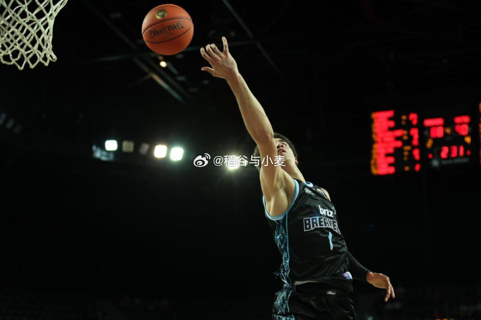 根据ESPN选秀专家Jeremy Woo和权威记者Shams Charania的