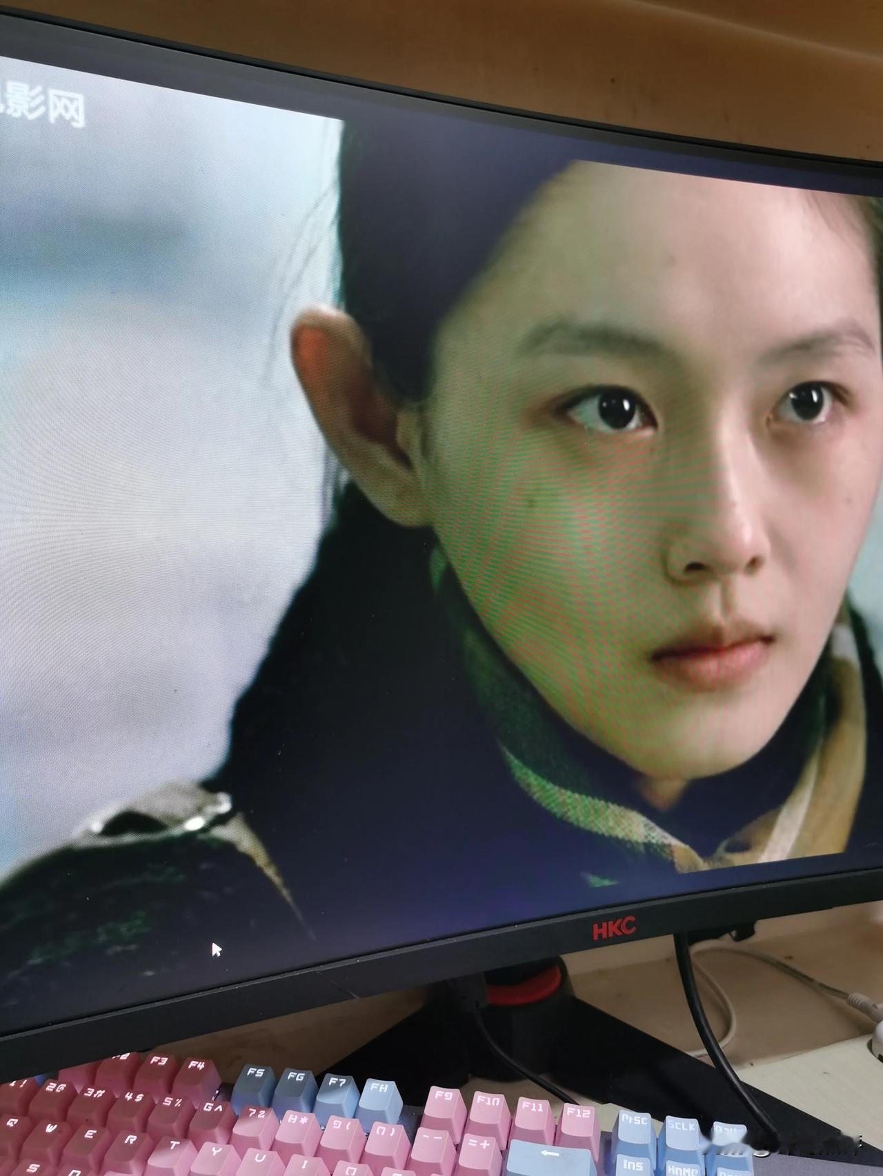 锋哥影视记录/今天早上八点开始看片了！徐熙媛主演的疑神疑鬼，感觉演技不错啊！胡歌