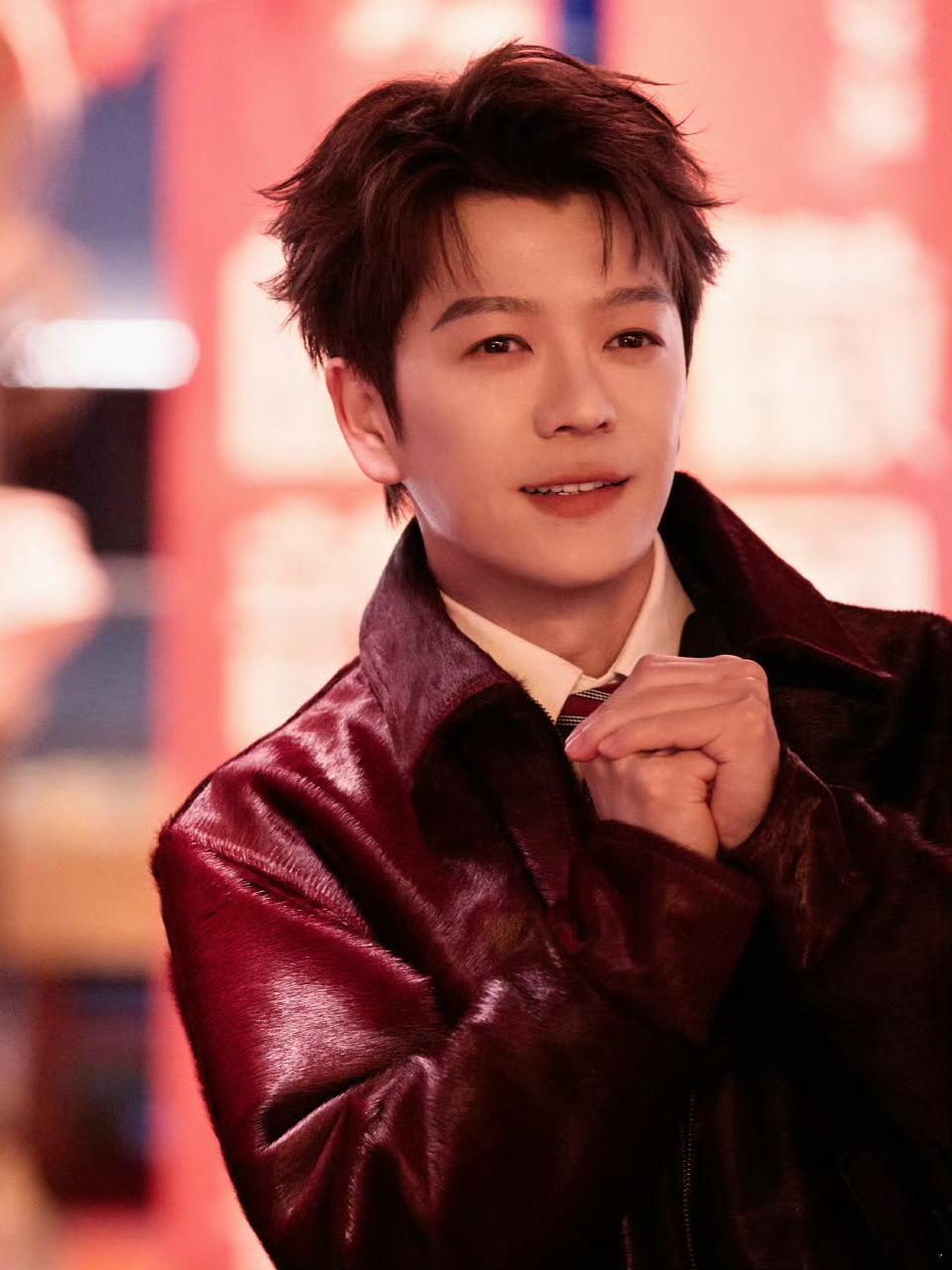 王栎鑫欠春晚的那盘菜补上了王栎鑫也太全能啦🥰 连续三年登上春晚舞台，唱歌舞台都