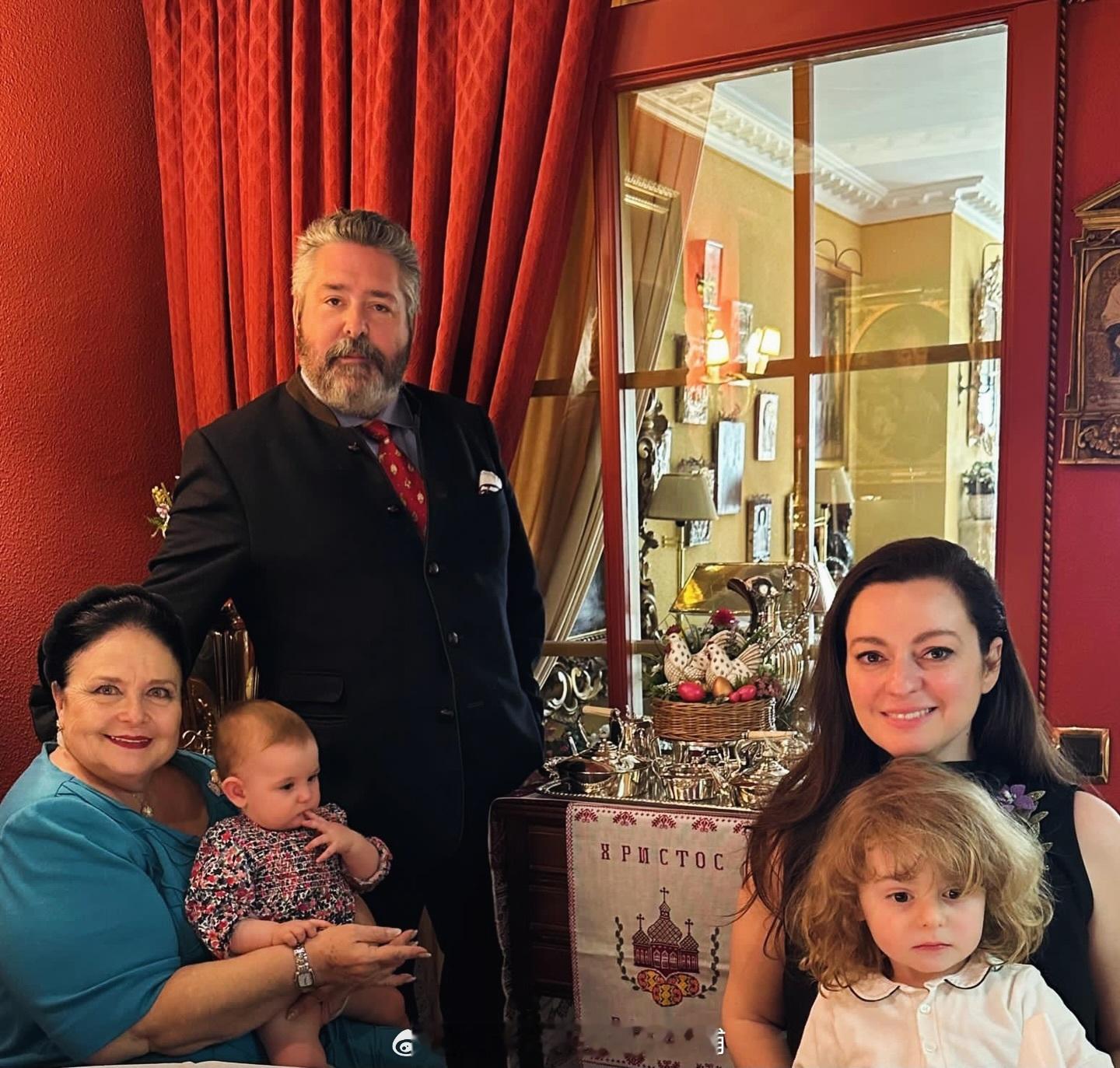 王室王室俄罗斯王室 玛丽亚女大公和两个孙儿