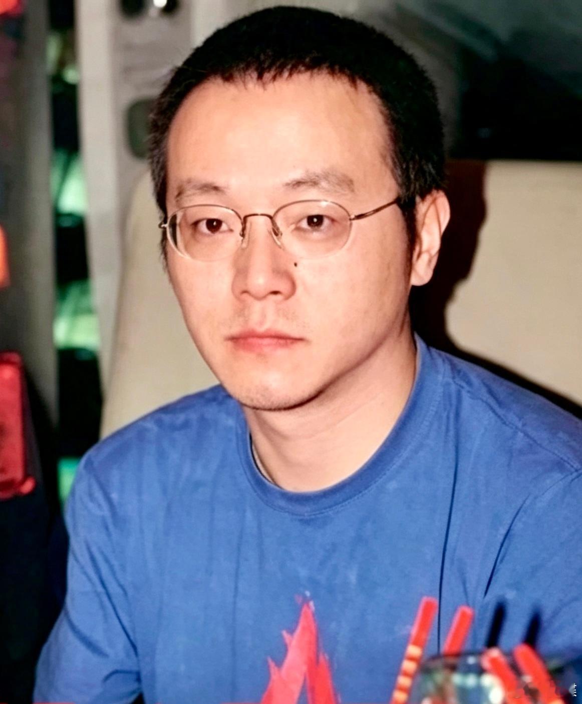 窦唯，“三张”！ 
