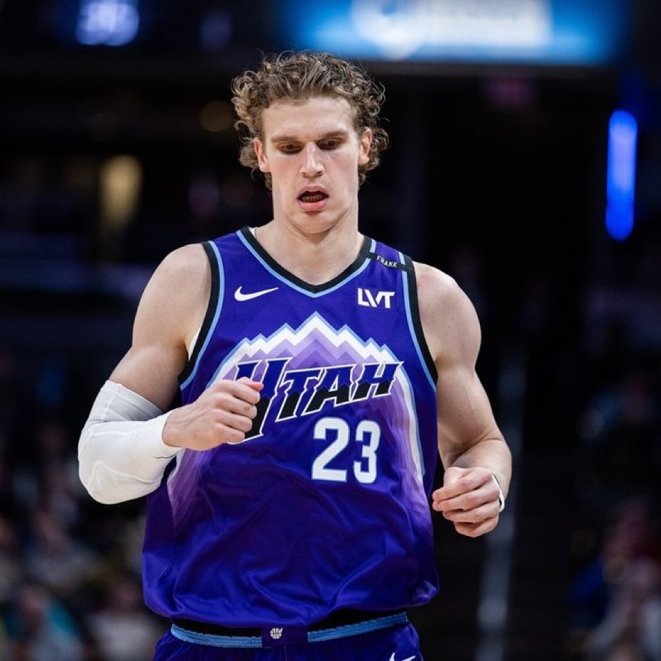 TA记者Tony Jones：NBA正派出联盟独立医疗人员前往犹他，核查马尔卡宁