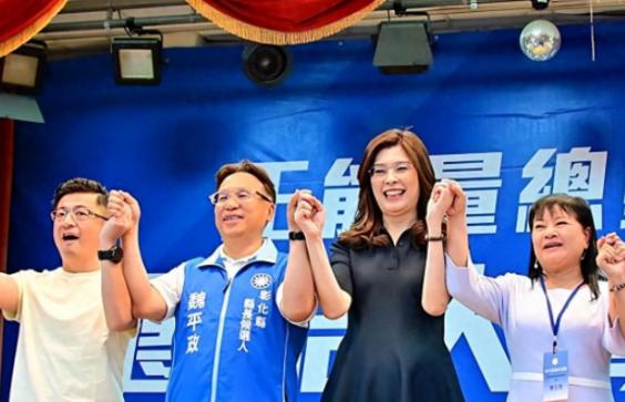 卢秀燕刚为日本地震豪捐10万美元，郑丽文就紧接着要在7月31日，亲自前往日本驻台