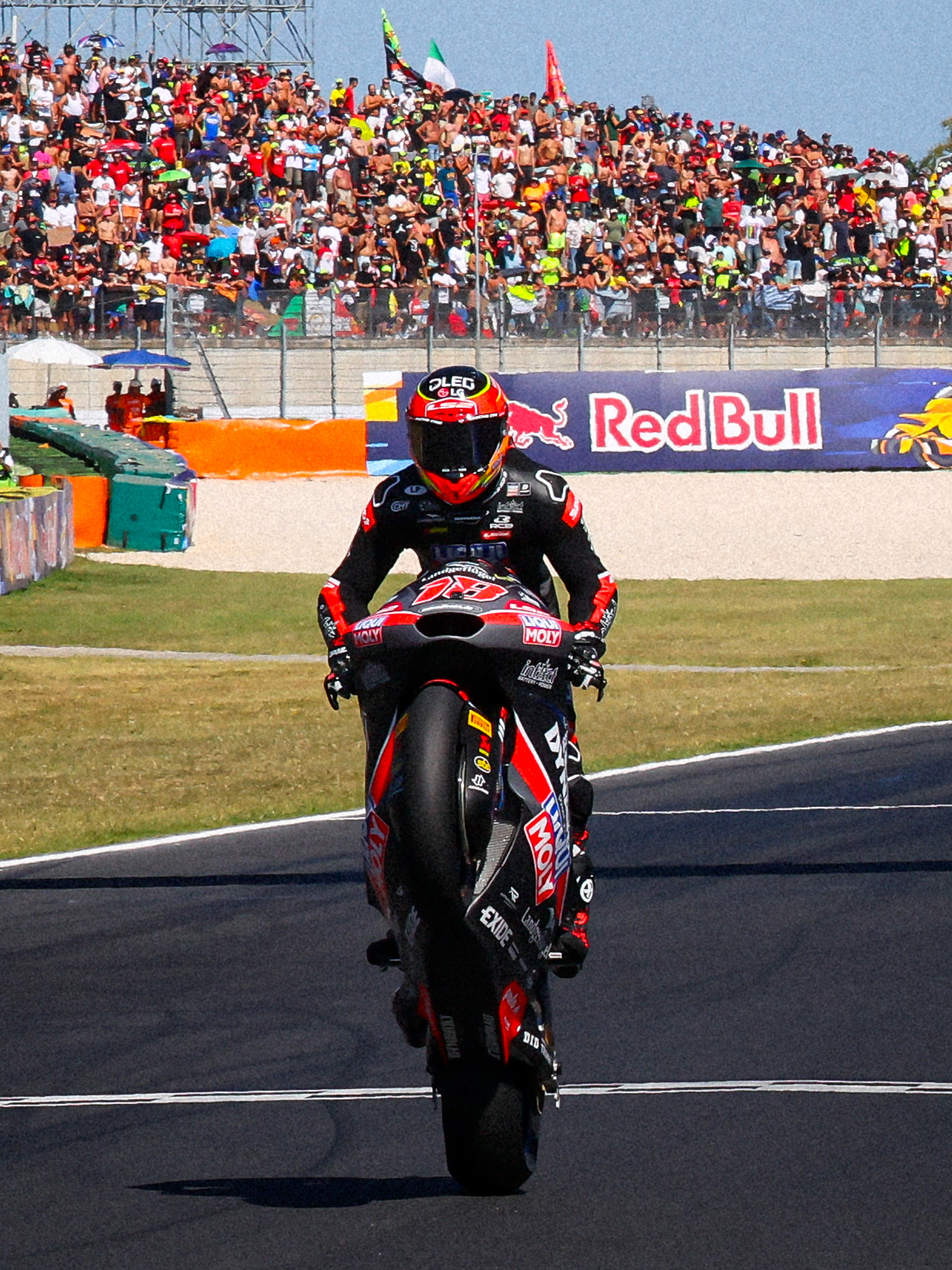 Moto2圣马力诺：冈萨雷斯重返最高领奖台，维耶和巴尔图斯分列2-3，再往后是奥