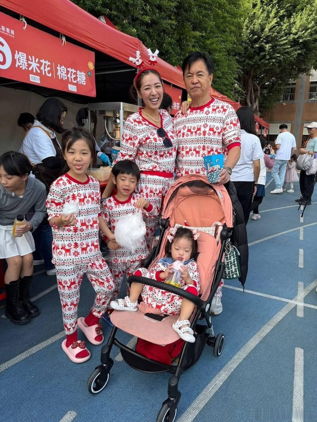 刘伊心41岁生日照（全家皮肤再度换新 