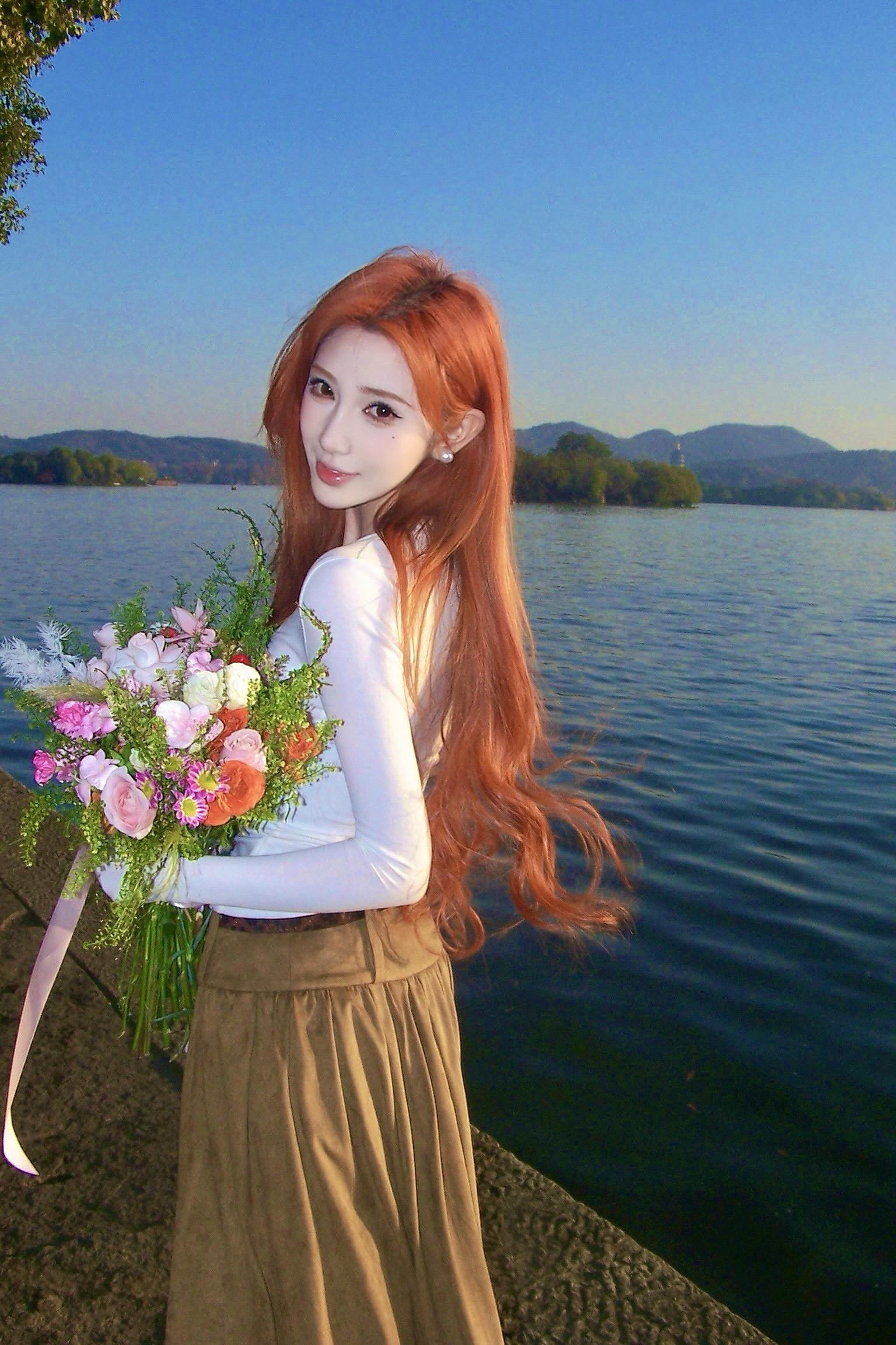 我不放弃爱的勇气 我不怀疑会有真心。