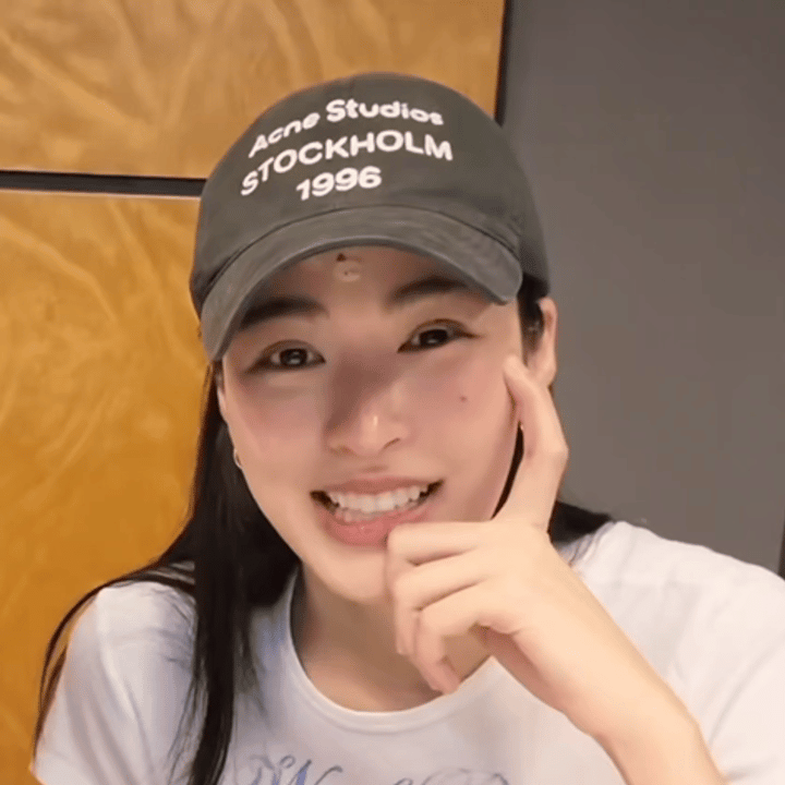 对你怦然心动邝玲玲 ​​​