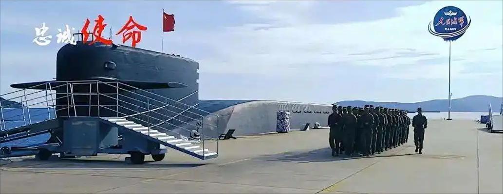 美国海军情报局局长在国会放了句话，底下的议员坐不住了，他说，中国正在用史无前例的