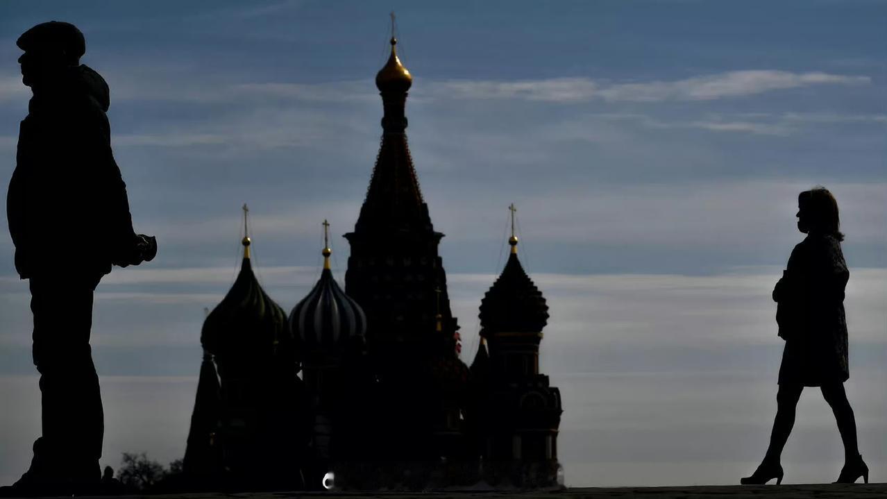 俄罗斯民众真的适应了新环境吗？据俄罗斯媒体报道，俄调研机构数据显示，“俄罗斯贫困