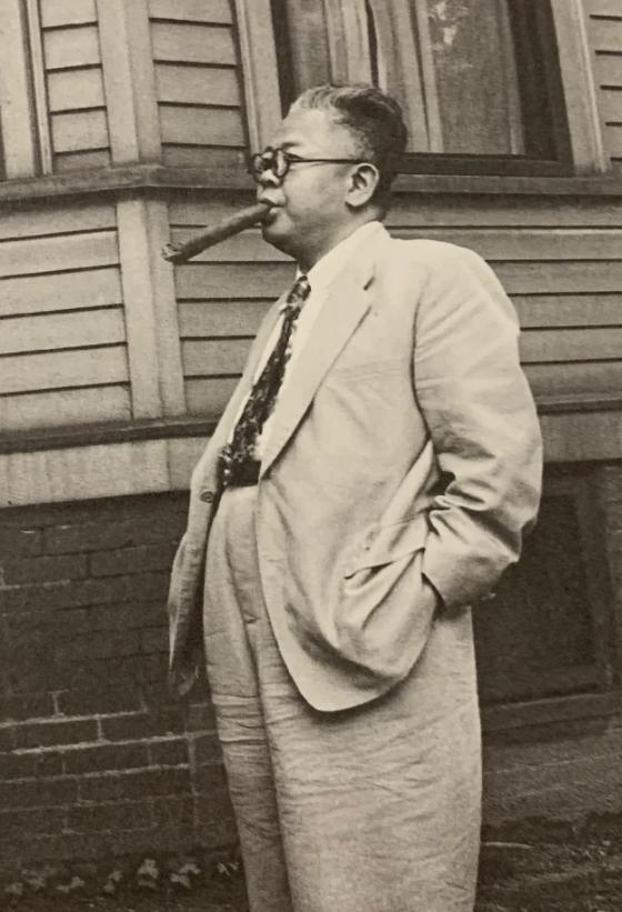 1945年，傅斯年准备去延安看一看。
 
他的好友罗家伦听了，暗戳戳嘲讽道：“你