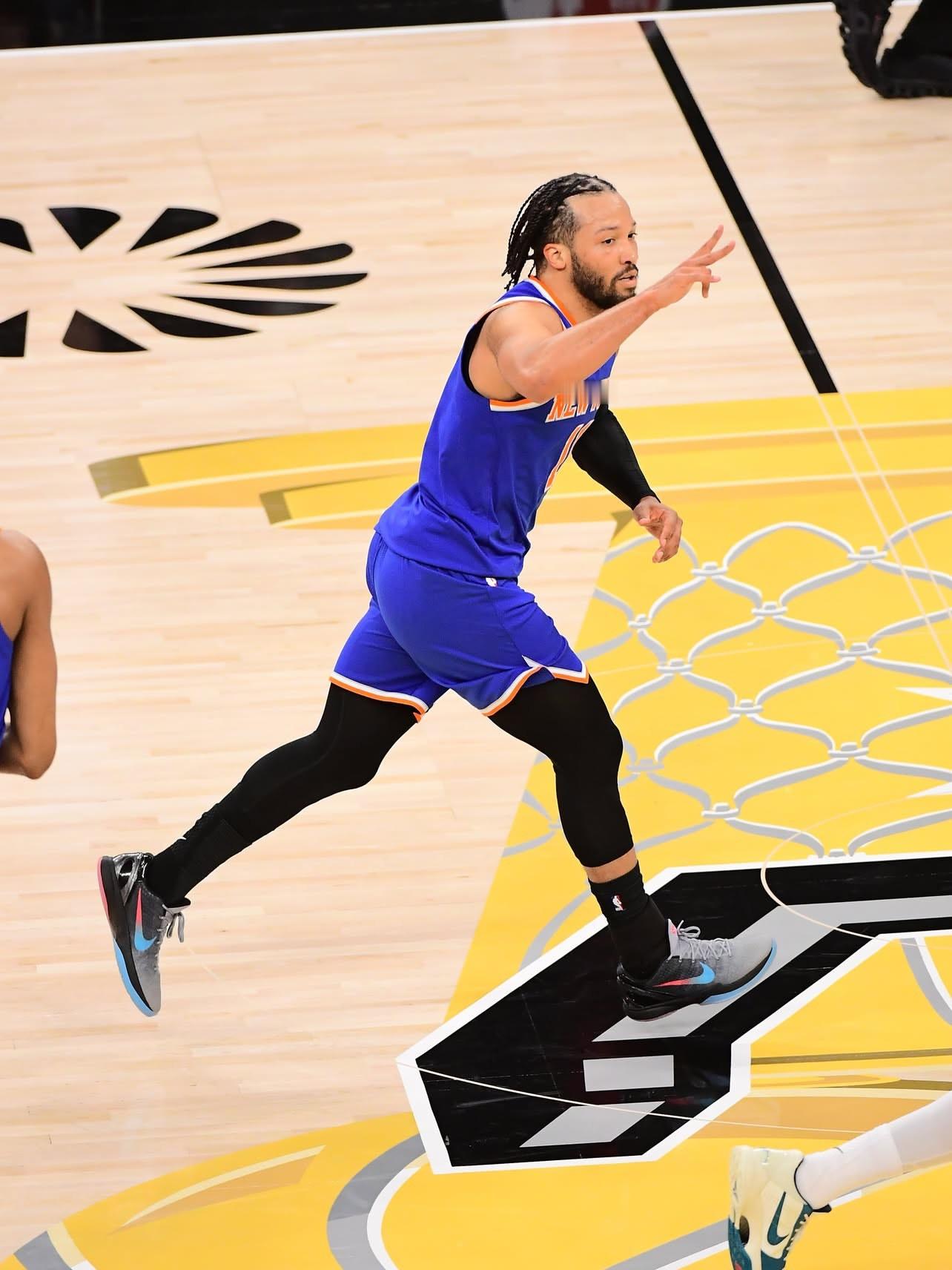 NBA Jalen Brunson FREEHDNBA球鞋分享