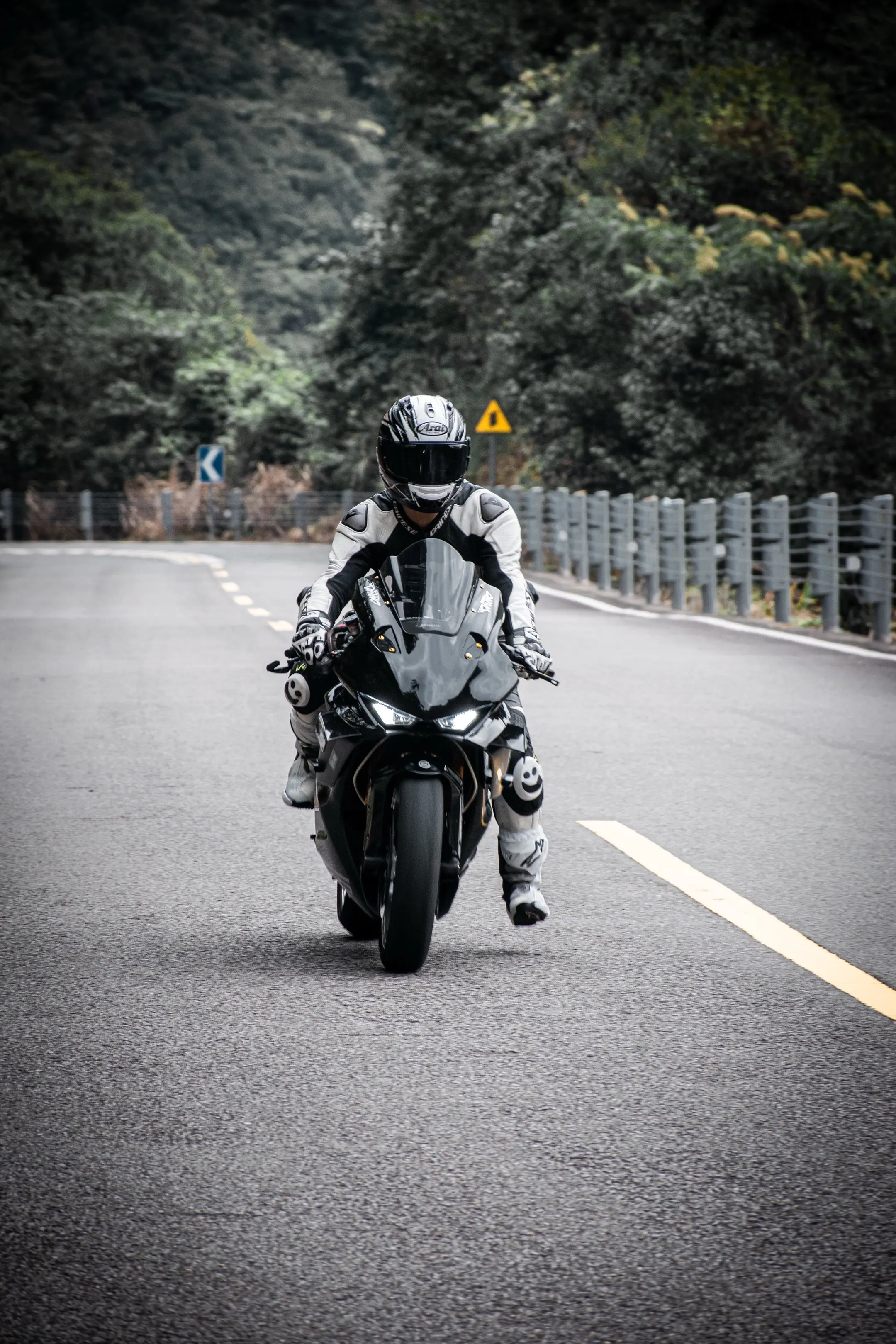 谁的车把后视镜，挡住我装13了