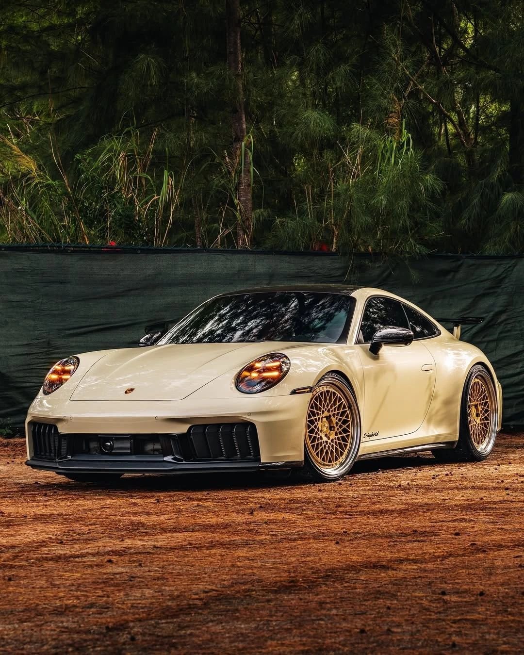 车市热门[超话] 保时捷911（992.2） Carrera GTS ​​​