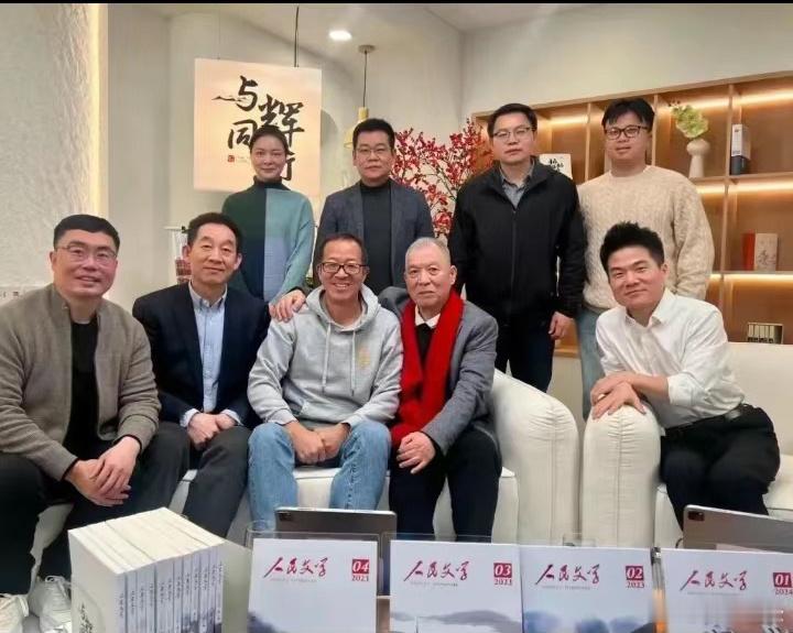 现在只能俞敏洪把董宇辉收成干儿子才是万全之策。作为一个曾经在美国纳斯达克上市过的