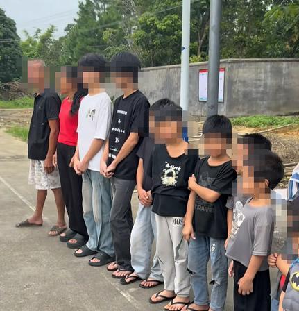 “越生越穷，越穷越生！”广西钦州一对夫妻，男人外出务工受伤后，重活再也干不动，家