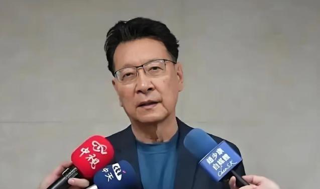 赵少康惨了！
11月6日，台北地检署正式出手，对赵少康提起公诉。理由很简单也很直