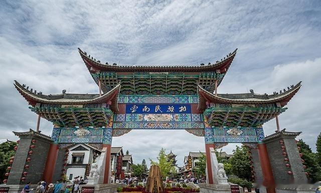 走遍山河才真切感受到，国内文旅发展势头十足！中国有望超越美国成最大旅游经济体大好