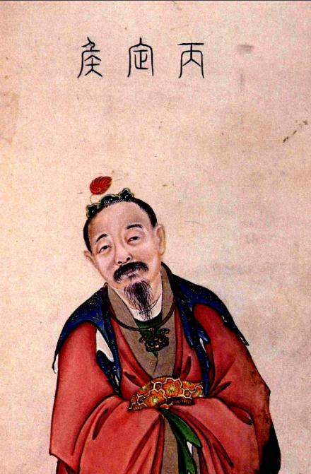 汉朝，一个40多岁的监狱长巡视牢房，相中了两个体态丰盈，乳房足够大的年轻女囚。连