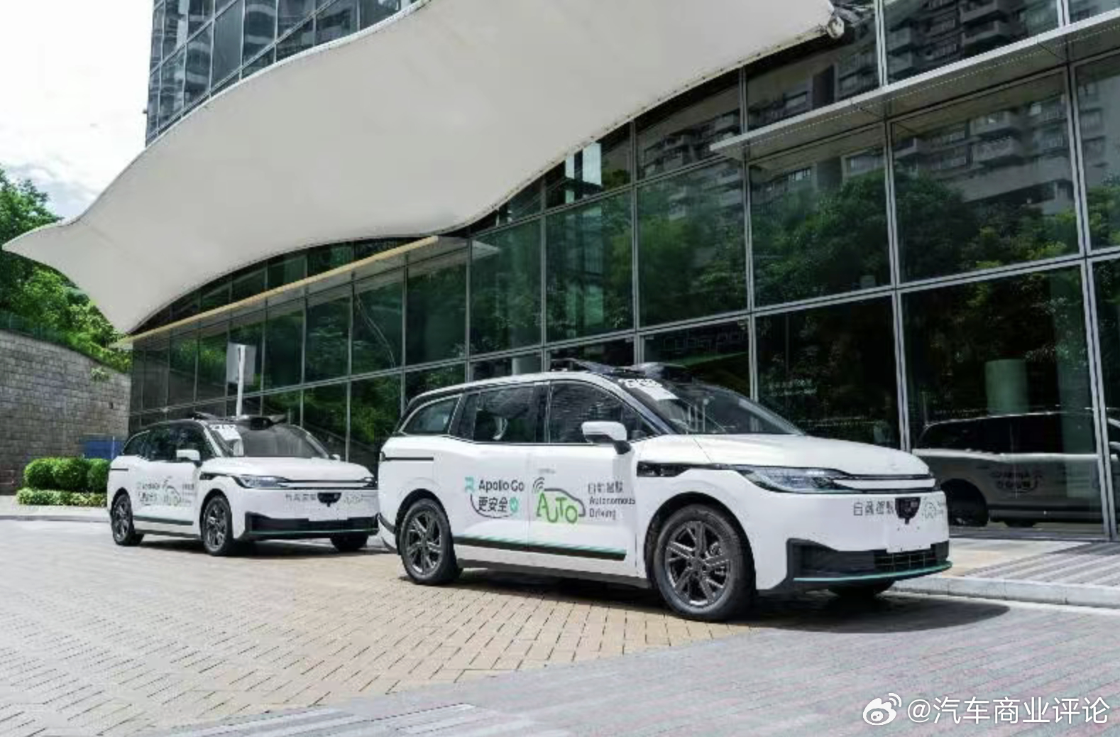 萝卜快跑在迪拜启动全无人驾驶商业化运营3月30日，百度旗下自动驾驶出行平台萝卜快