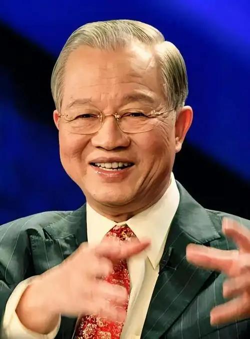 你知道吗？全世界在签订国际条约时，几乎从不选中文，哪怕是世界上人口最多的国家。这