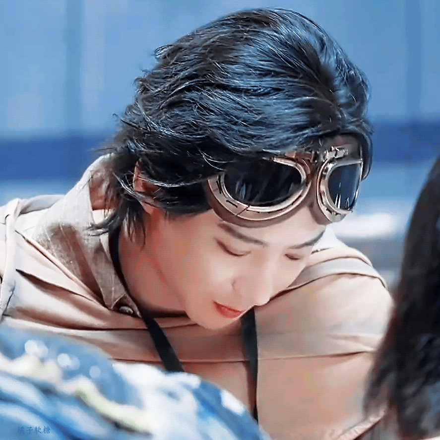 刘宇宁可口可乐品牌代言人﻿   | 刘宇宁开始推理吧 ｜摩登兄弟看老大吃东西就感