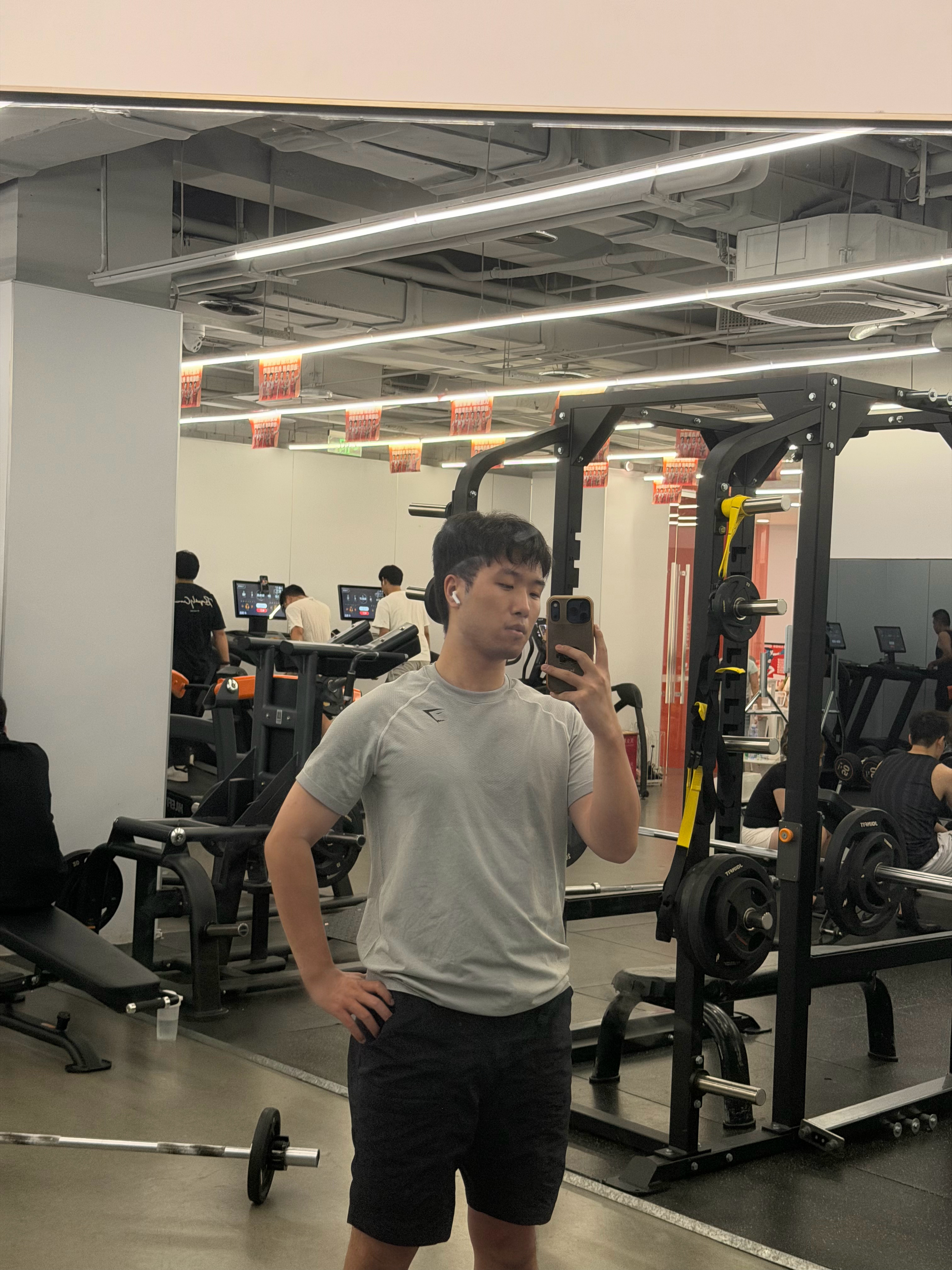 每天下班来健身，都感觉被吸干了精气 