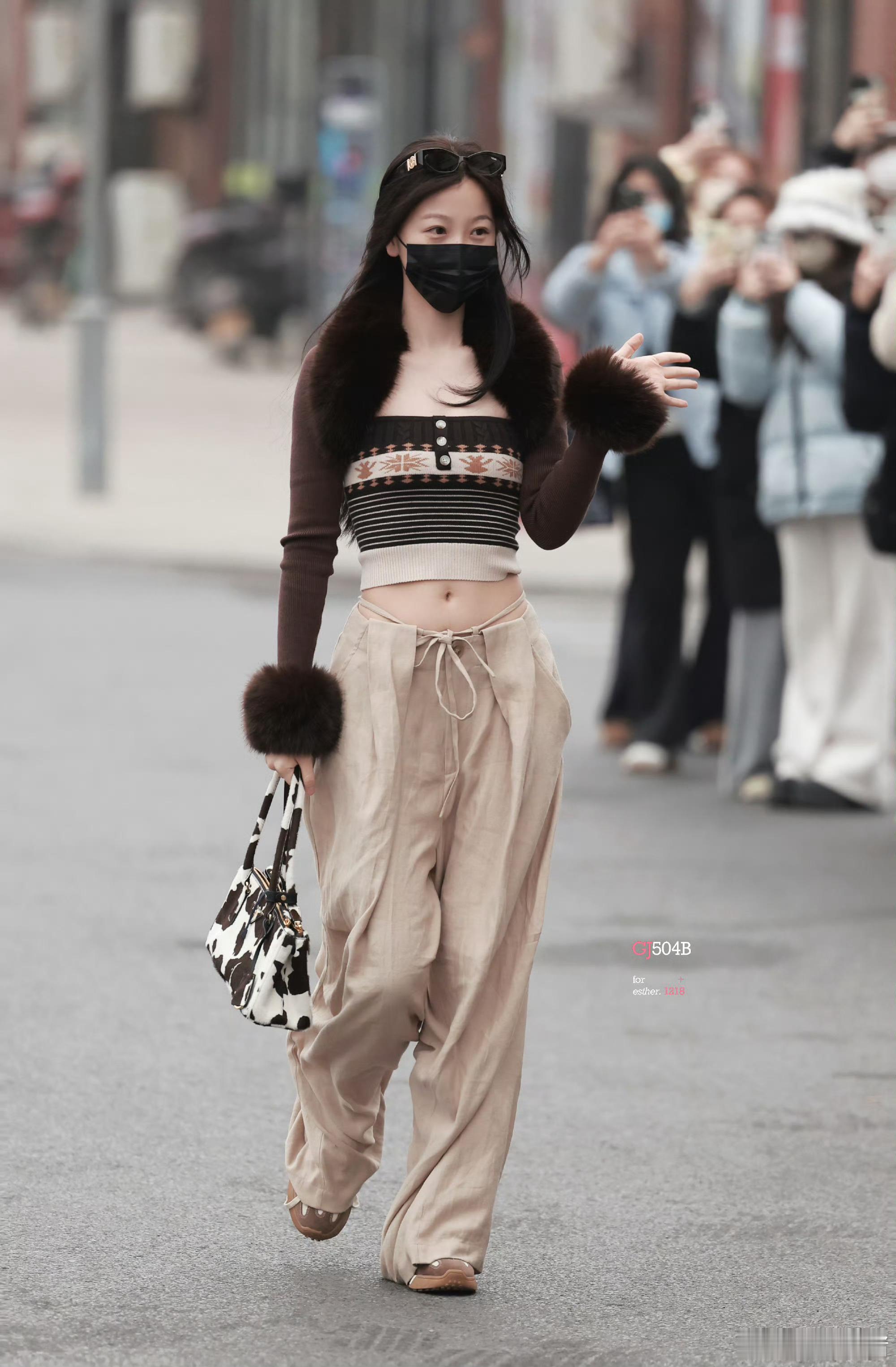 虞书欣《云初令》今日上班饭拍～主母大人的腰