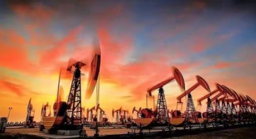 敢官宣就同归于尽？伊朗若亮出核弹，美以连硬气的资格都没有！
伊朗攥着那400多公