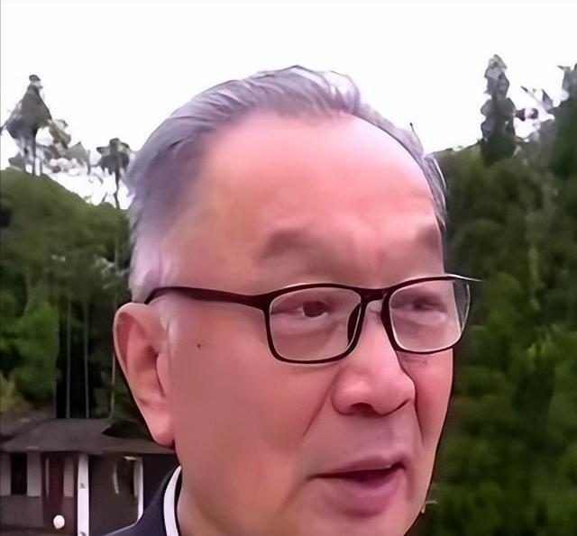 温铁军在高阶论坛一句话把会场噤住：学西方把农民往城里赶，不是现代化而是复制贫民危