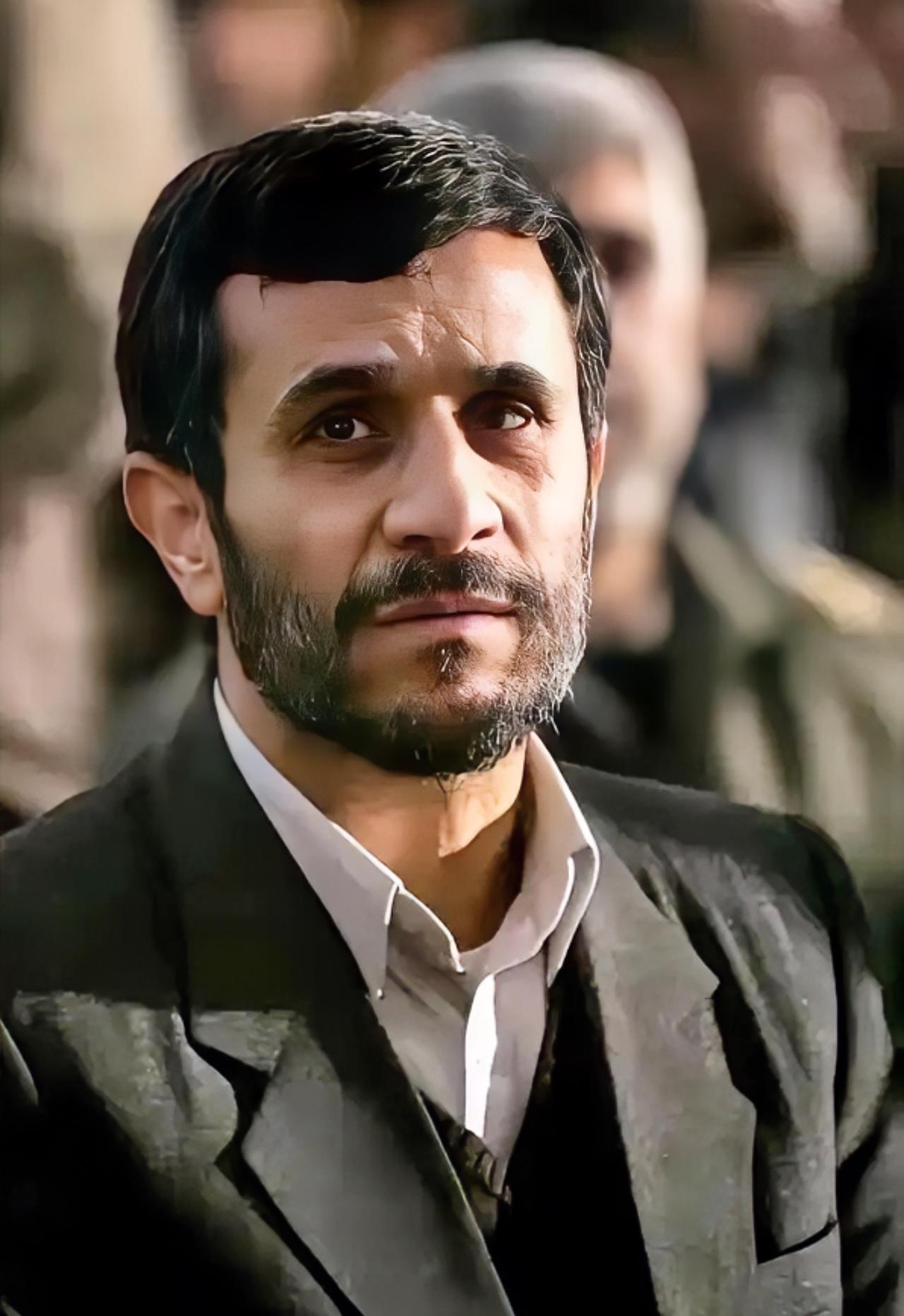 以前小看你了！伊朗今天突然宣布：3月3日，伊朗伊斯兰革命卫队宣布：当天一大早他们