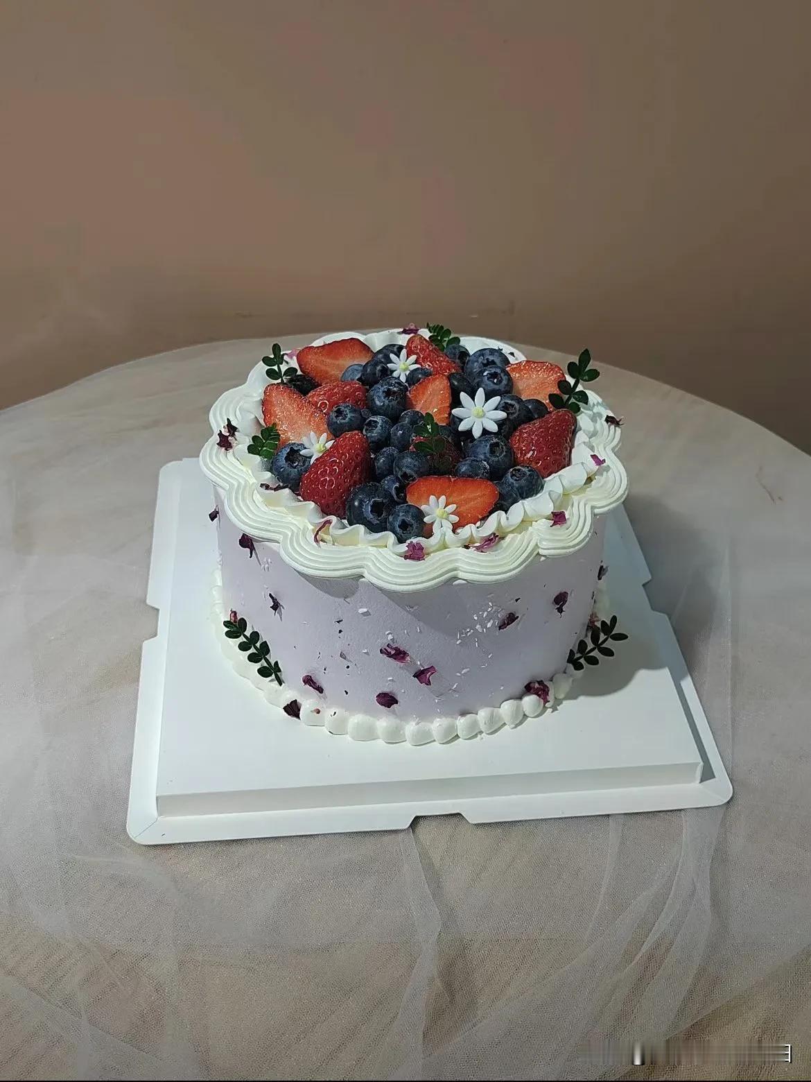 记录我的2026今天遇见发小从广东打工回来了，满脸的无奈，没有往年的神气，工资没