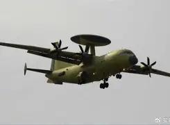 云端电磁厮杀+海上迂回包抄！解放军用实战部署回应美菲日军演，黄岩岛成中美无人机角