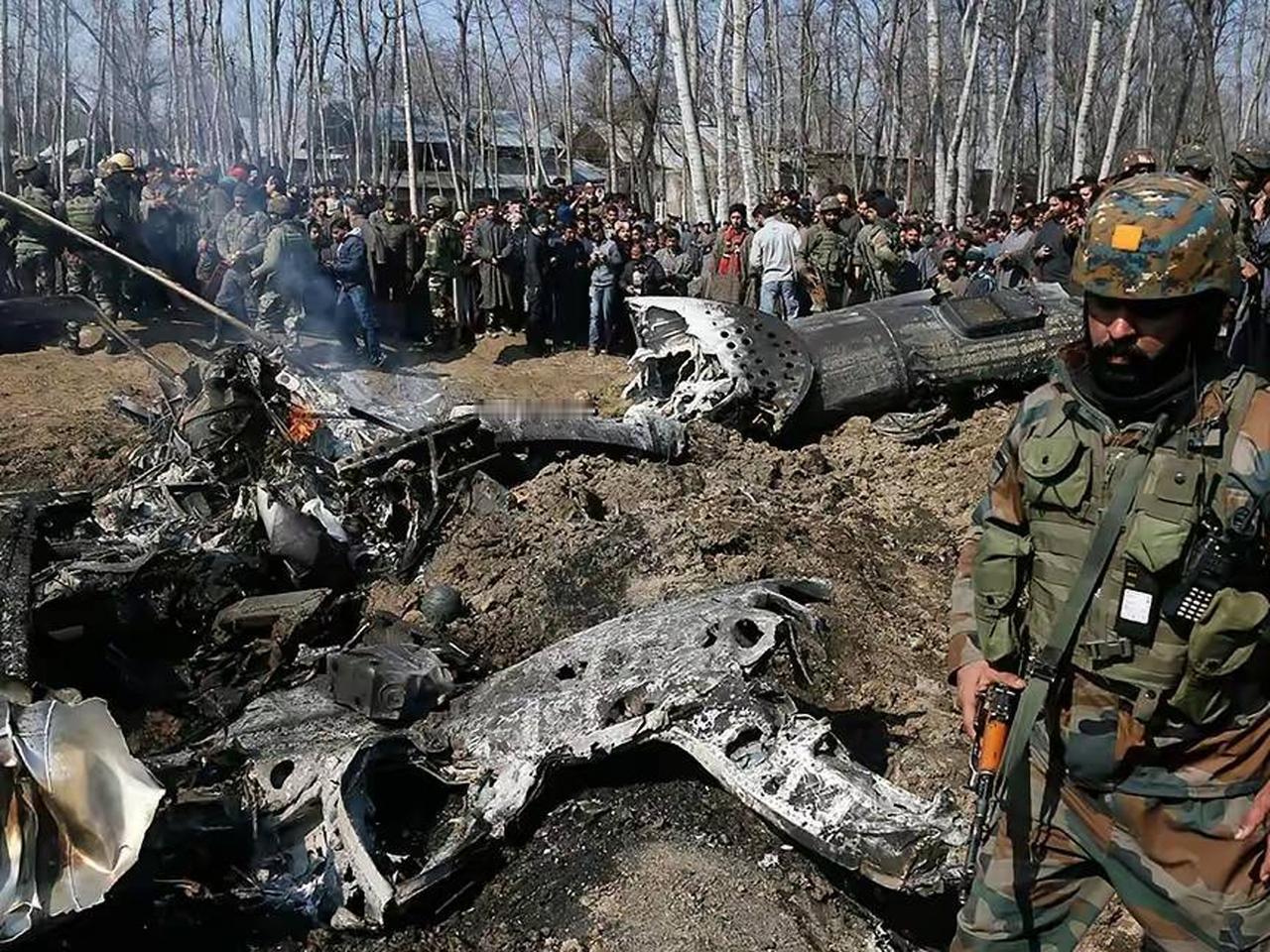 3月16号晚上，巴基斯坦军队二话不说直接派出战斗机，对着阿富汗发动了一顿精准空袭