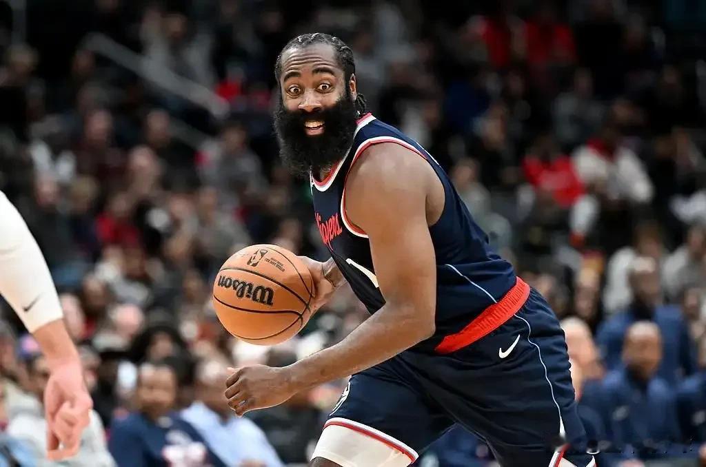 恭喜哈登成为“NBA历史第一人”！

詹姆斯做不到的成就，哈登今天做到了，
科比