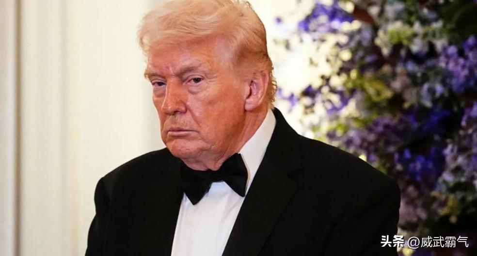 美国总统特朗普北京时间2月28号公开表态，美国绝对不会让激进左翼、抱着极端觉醒意
