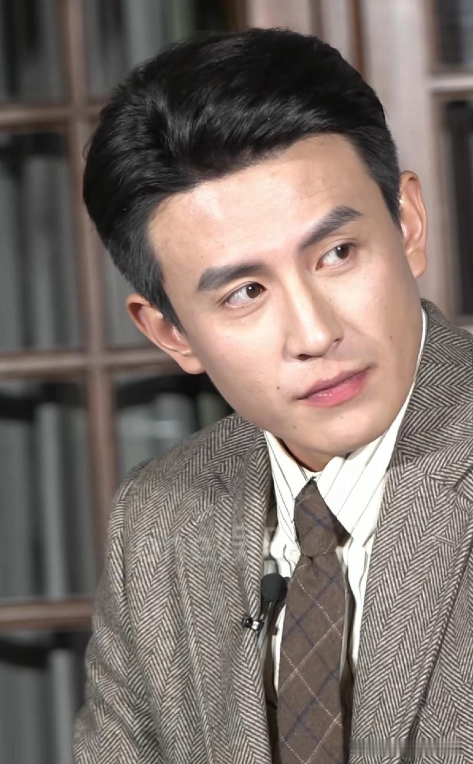 刘萧旭爆火，说明了啥？
审美终于恢复正常了！
奶油小生已经不流行了，这种有质感、